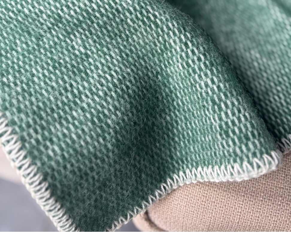 Wiegendeken gemaakt Pure New Wool in de kleur Groen